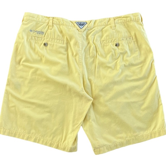 Columbia Men’s PFG Fishing Shorts - Picture 2 of 5